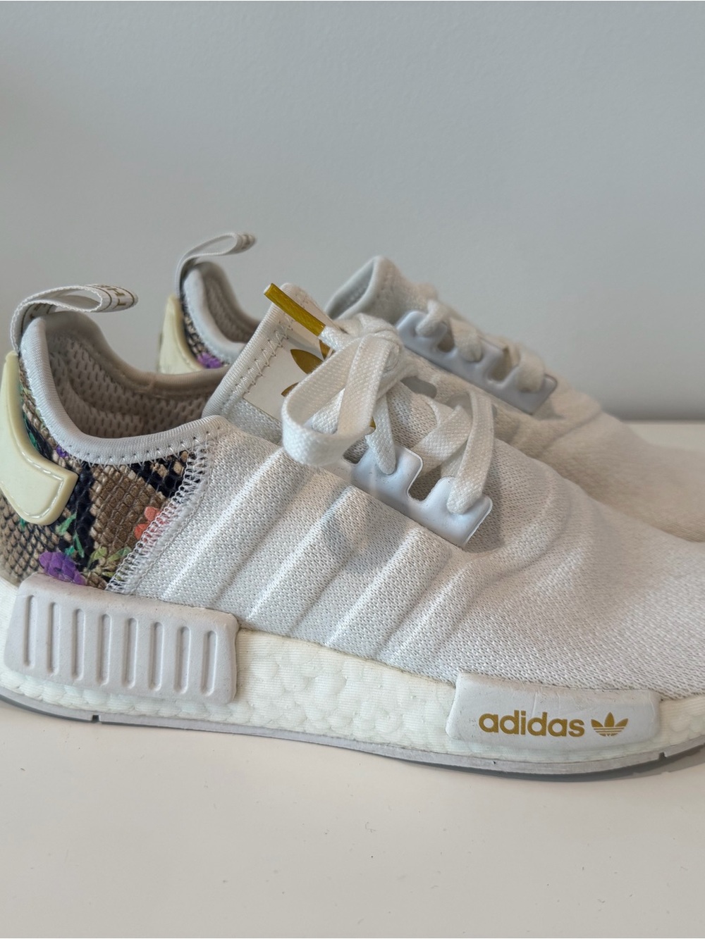 adidas women’s White NMD R1 Athletic Shoes with Floral Accent 7